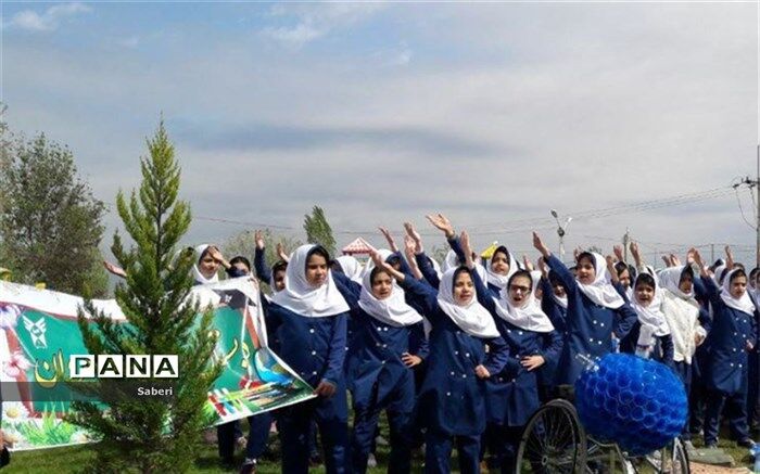سما شیروان میزبان ادارات و دانش آموزان شهر در برگزاری برنامه های هفته سلامت