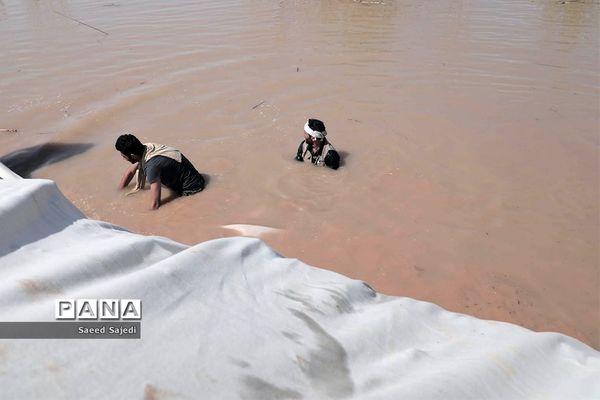 خوزستان محاصره در سیل