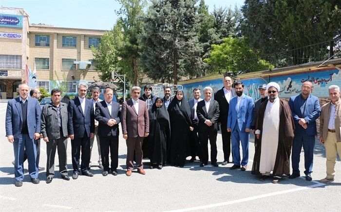 کلنگ ساخت خوابگاه پردیس امیر کبیر دانشگاه فرهنگیان البرز بر زمین زده شد