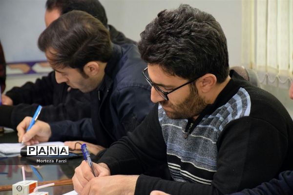 نشست خبری رئیس کانون انجمن‌های صنفی کارگری آذربایجان شرقی