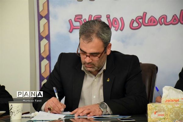 نشست خبری رئیس کانون انجمن‌های صنفی کارگری آذربایجان شرقی