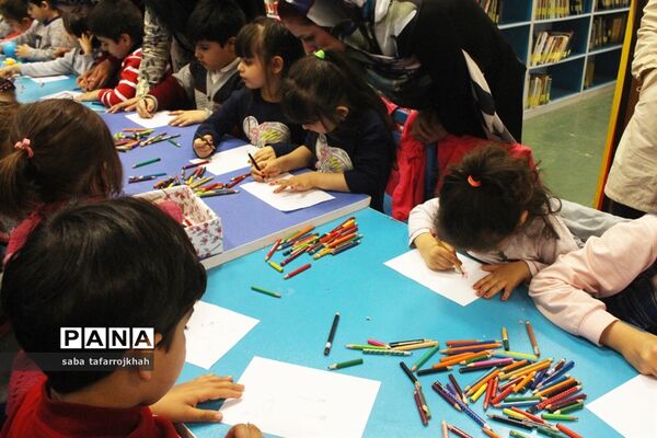 کارگاه گسترش فضای هفته سلامت  و بهداشت فردی در کتاب کودکان و نوجوانان