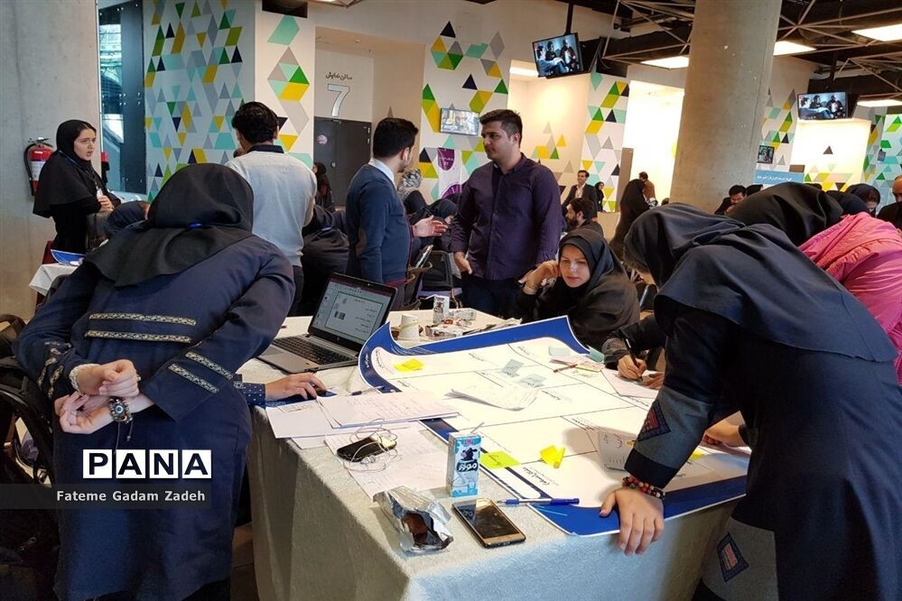 روزجهانی دختران در ICT
