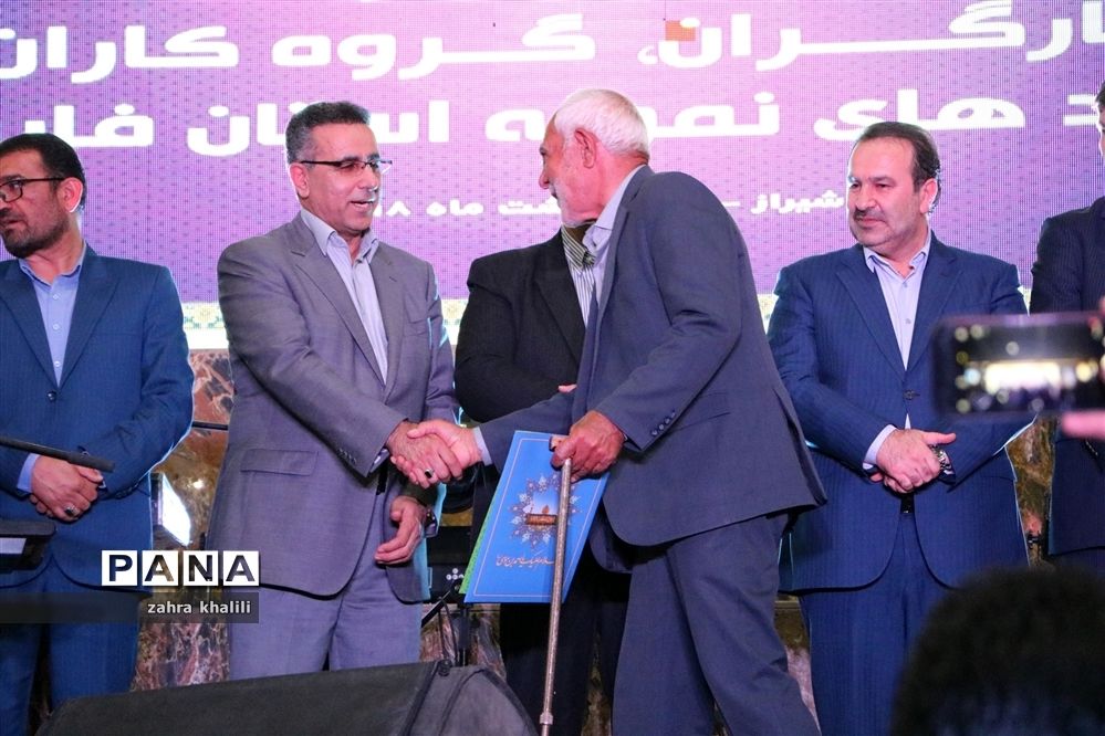 چرخ عظیم رونق ایران در دستان کارگران زحمتکش