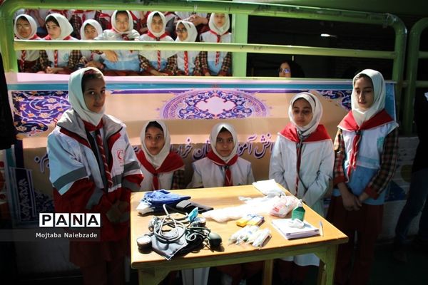 همایش پیشتازان تمام تشکیلاتی سازمان دانش‌آموزی در فریمان