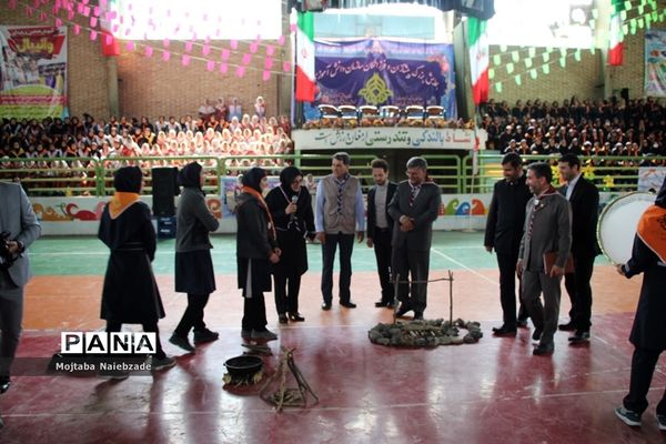 همایش پیشتازان تمام تشکیلاتی سازمان دانش‌آموزی در فریمان