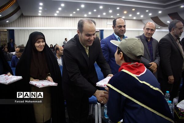 مراسم تجلیل و تکریم مقام شامخ معلمان چهاردانگه