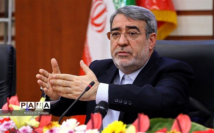واکنش وزیر کشور به خبر گرانی بنزین: شایعات مطرح شده از سوی دو خبرگزاری موجب نگرانی مردم شد