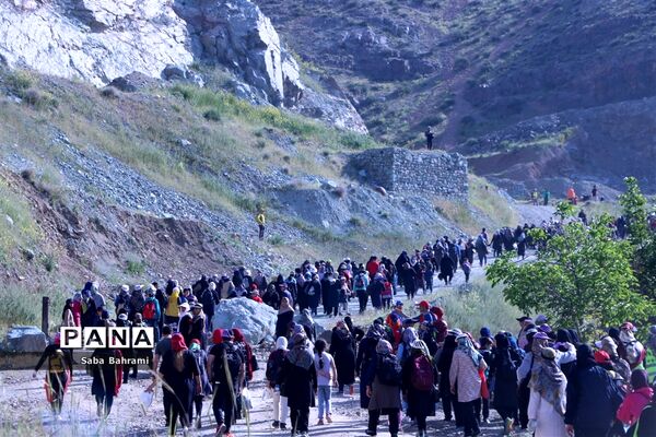 حضور شهروندان شهرقدس در مراسم کوهپیمایی خانوادگی