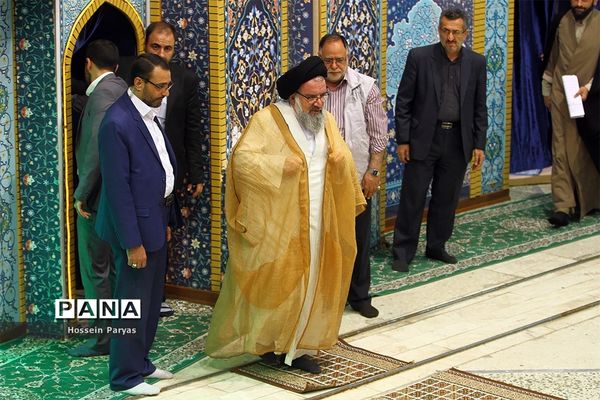 نماز جمعه تهران با سخنرانی پیش‌ از خطبه وزیر آموزش و پرورش