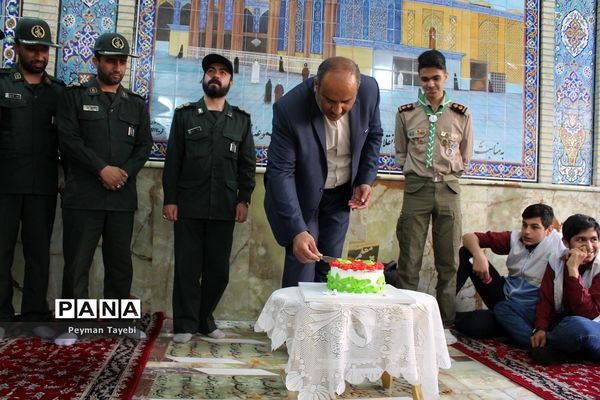 برگزاری مراسم تجدید میثاق با شهدا به مناسبت هفته معلم در سمنان