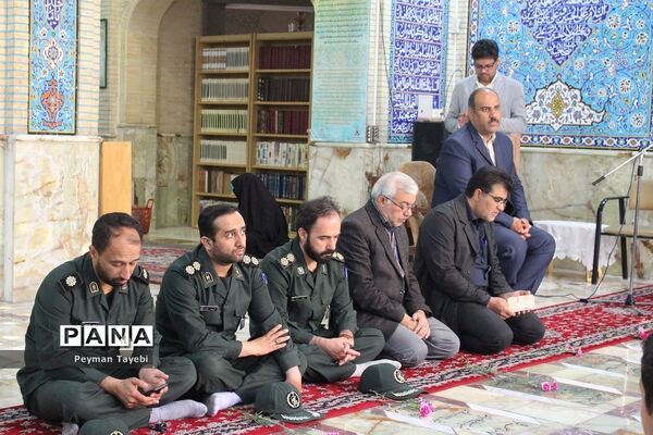 برگزاری مراسم تجدید میثاق با شهدا به مناسبت هفته معلم در سمنان