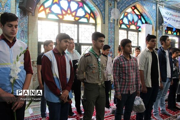 برگزاری مراسم تجدید میثاق با شهدا به مناسبت هفته معلم در سمنان