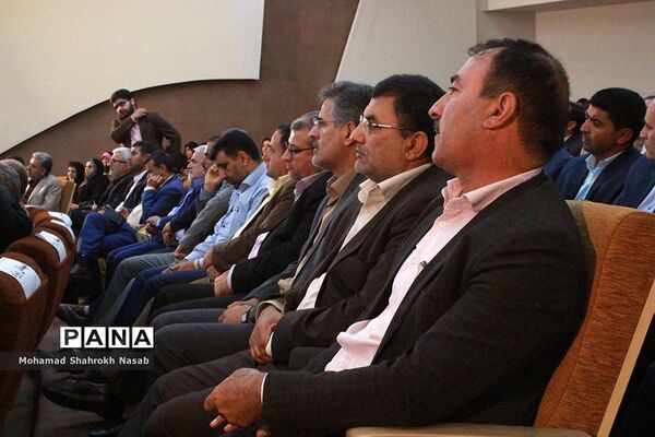 آیین سی و پنجمین یادواره استانی بزرگداشت مقام معلم در اهواز
