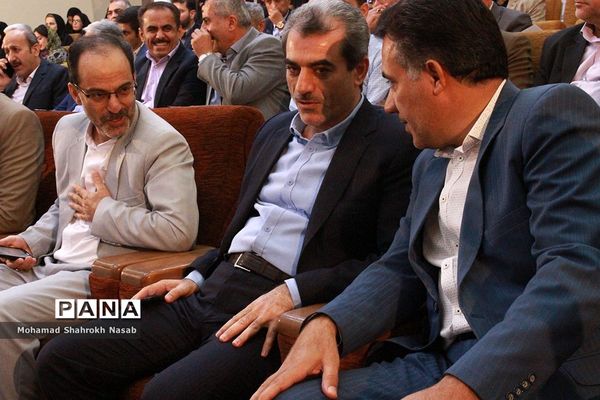 آیین سی و پنجمین یادواره استانی بزرگداشت مقام معلم در اهواز