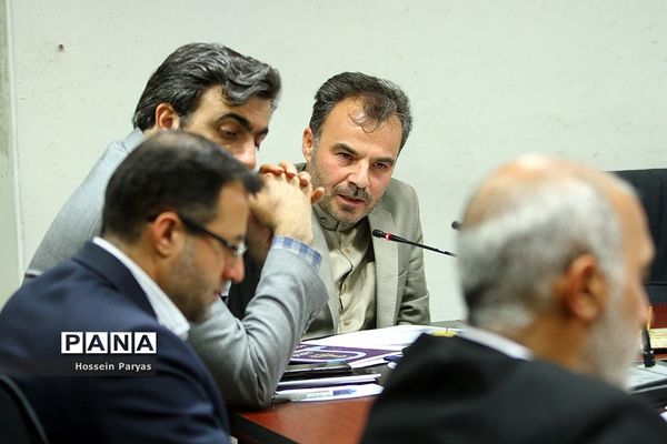 جلسه هم‌اندیشی برگزاری بیست و هفتمین نمایشگاه بین المللی قرآن کریم