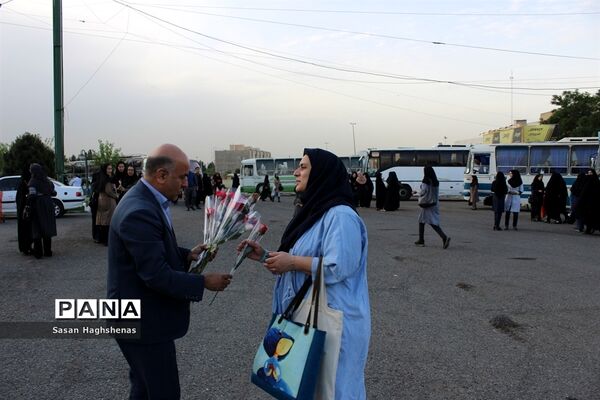 مراسم سپاس معلم در ترمینال فرهنگیان اسلامشهر