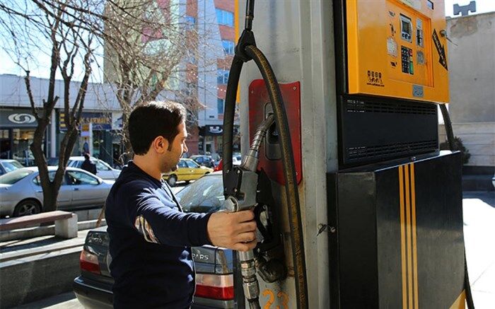 نعمتی: سهمیه‌بندی بنزین فعلا منتفی است