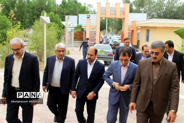 تقدیر از معلمان  برتر استانی و منطقه‌ای  آموزش و پرورش استان بوشهر-1