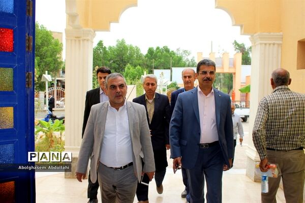 تقدیر از معلمان  برتر استانی و منطقه‌ای  آموزش و پرورش استان بوشهر-1