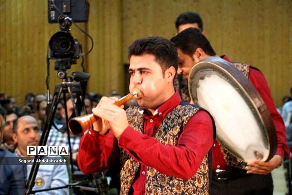 مراسم بزرگداشت روز کارگر در شهرک آب