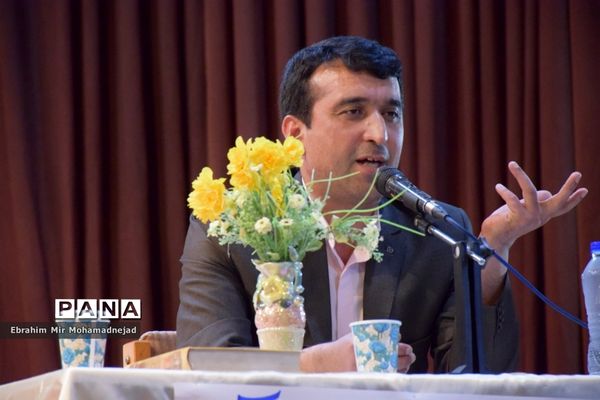 نشست رؤسای سازمان‌ دانش‌آموزی شهرستان‌ها و مناطق مازندران