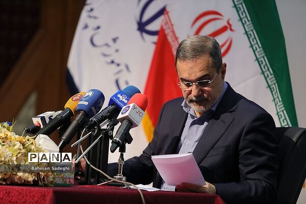 نشست خبری وزیرآموزش و پرورش