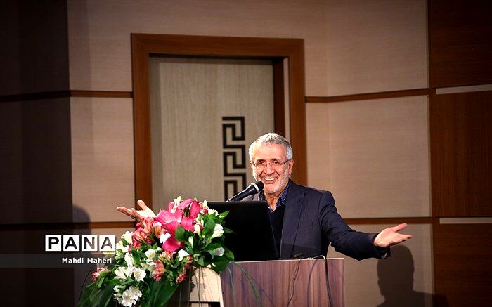 دبیرکل شورای عالی آموزش و پرورش: آینده کشور در گروی توانمندی، شادابی و سلامت دانش آموزان است