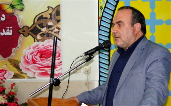 معاون متوسطه آموزش و پرورش  اصفهان:مدیران مدارس باید بصورت عملیاتی رویکرد جدید تعلیم و تربیت را پیگیری کنند