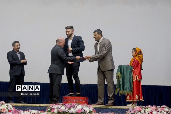 مراسم تجلیل از افتخار آفرینان ورزش آذربایجان شرقی