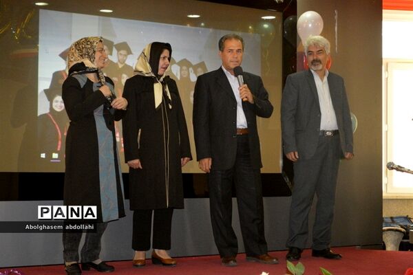 جشن فارغ التحصیلی  دانشجویان رشته شیمی دانشگاه خلیج فارس