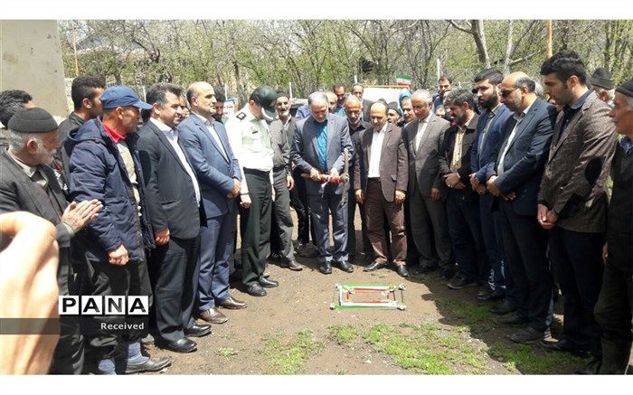 کلنگ دبستان مشارکتی روستای یازن رامسر زده شد