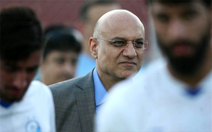 شعار حیا کن رها کن استقلالی‌ها علیه چه کسی بود؟