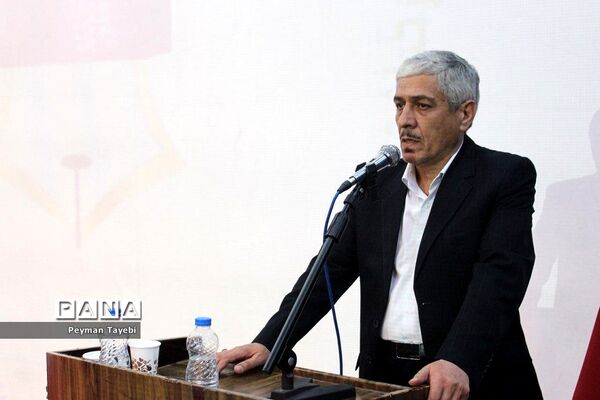 سی و پنجمین برنامه بزرگداشت مقام معلم در شهرستان سمنان