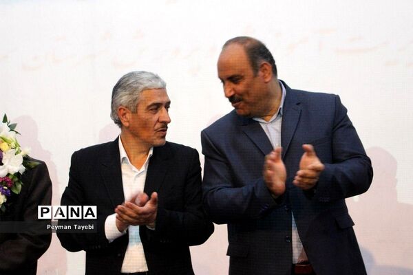سی و پنجمین برنامه بزرگداشت مقام معلم در شهرستان سمنان