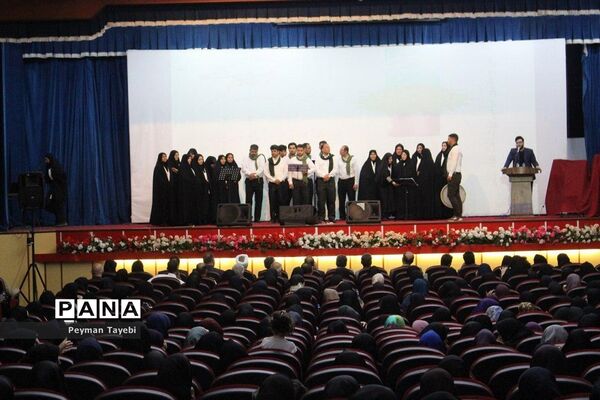 سی و پنجمین برنامه بزرگداشت مقام معلم در شهرستان سمنان
