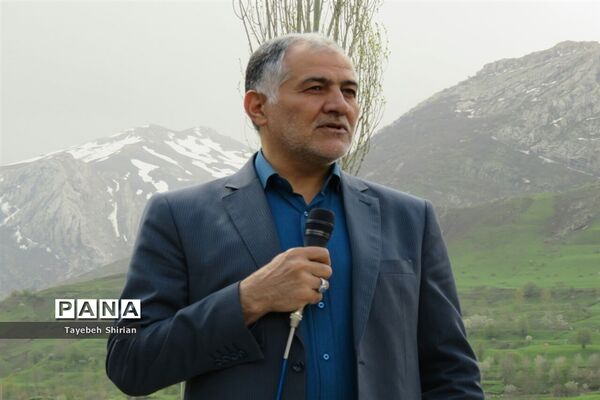 آیین کلنگ‌زنی دبستان مشارکتی داریوش کمالی در روستای یازن رامسر