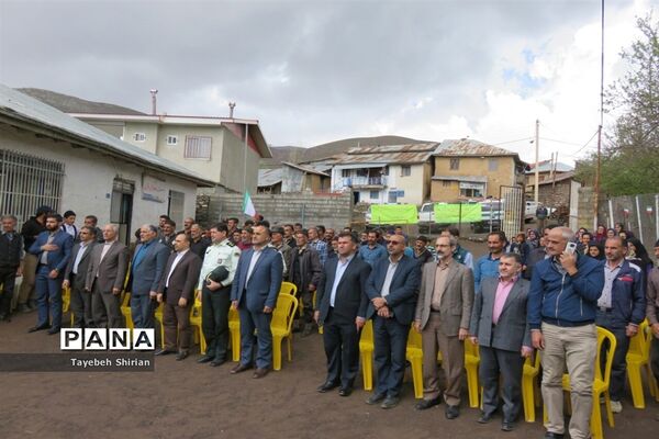 آیین کلنگ‌زنی دبستان مشارکتی داریوش کمالی در روستای یازن رامسر
