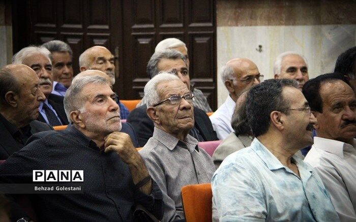 آغاز توزیع سبد کالای ماه مبارک رمضان بازنشستگان شهرداری