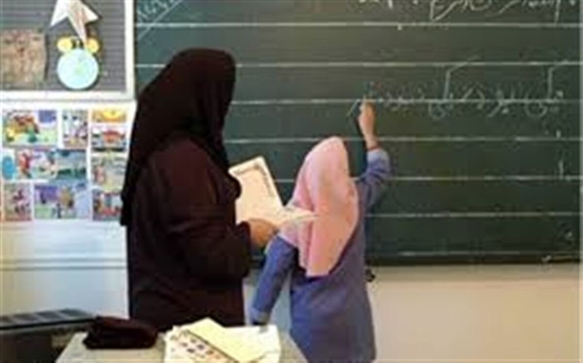 معاون پژوهش آموزش و پرورش کردستان  : سازماندهی و صدور ابلاغ برای همه پرسنل تا پایان خردادماه 98