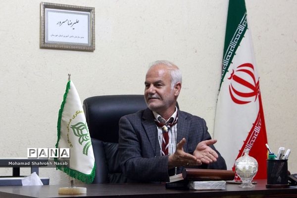 بازدید مربیان و پیشتازان ناحیه 2 اهواز از سازمان دانش‌آموزی خوزستان