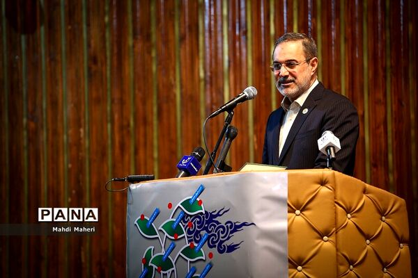 آیین گرامیداشت بیستمین سالروز تاسیس سازمان دانش‌آموزی