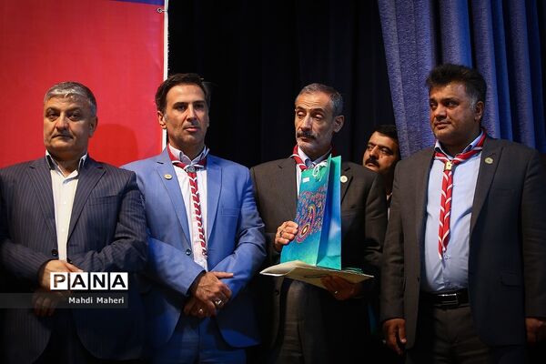 آیین گرامیداشت بیستمین سالروز تاسیس سازمان دانش‌آموزی