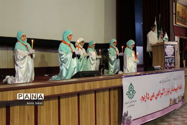 همایش تجلیل از رانندگان برتر  و عوامل اجرایی سرویس مدارس شهر شیراز