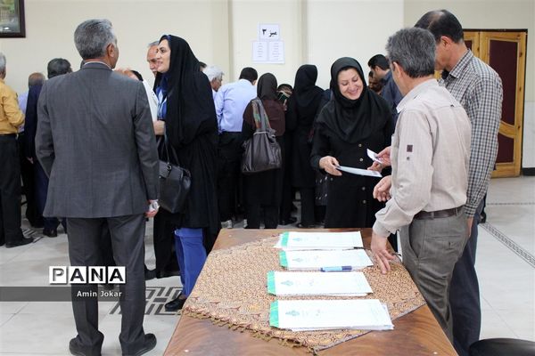 همایش تجلیل از رانندگان برتر  و عوامل اجرایی سرویس مدارس شهر شیراز