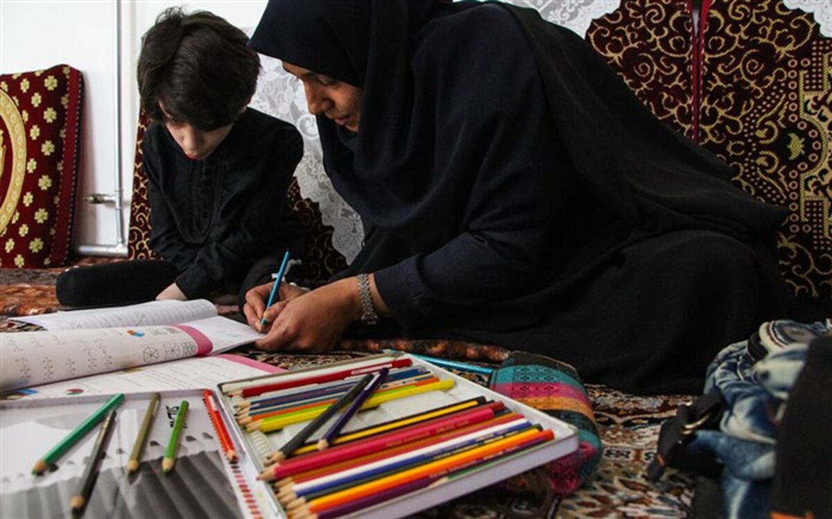 معلم فداکار اهری؛ معلم خصوصی رایگان  دانش‌آموز معلول