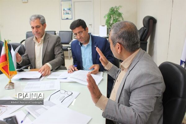 نشست کار گروه تخصصی برنامه عملیاتی سال 98 آموزش و پرورش استان بوشهر