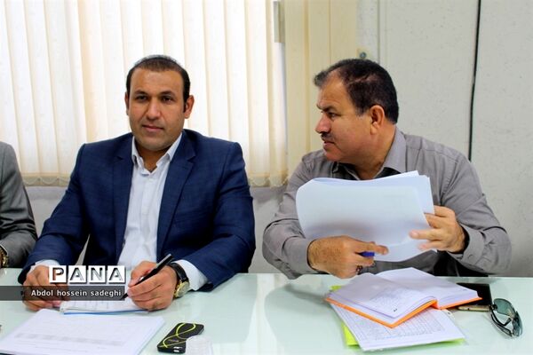 نشست کار گروه تخصصی برنامه عملیاتی سال 98 آموزش و پرورش استان بوشهر