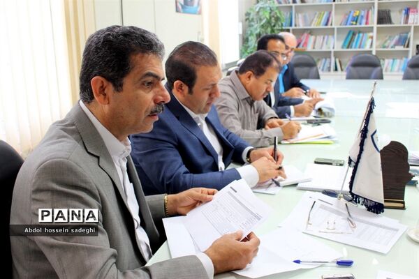 نشست کار گروه تخصصی برنامه عملیاتی سال 98 آموزش و پرورش استان بوشهر