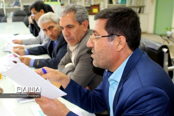 نشست کار گروه تخصصی برنامه عملیاتی سال 98 آموزش و پرورش استان بوشهر